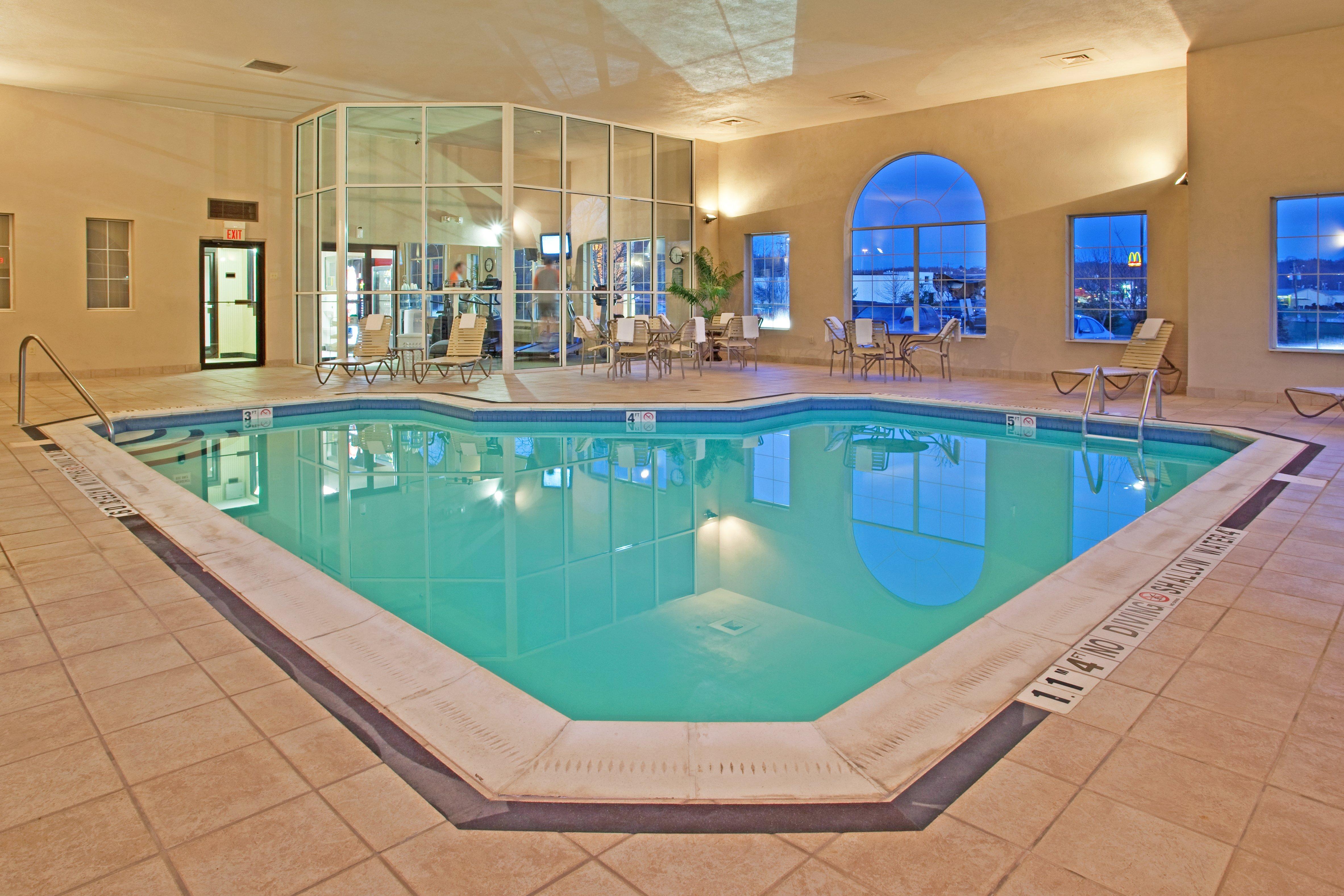 Holiday Inn Express Pittsburgh-Bridgeville By Ihg Buitenkant foto