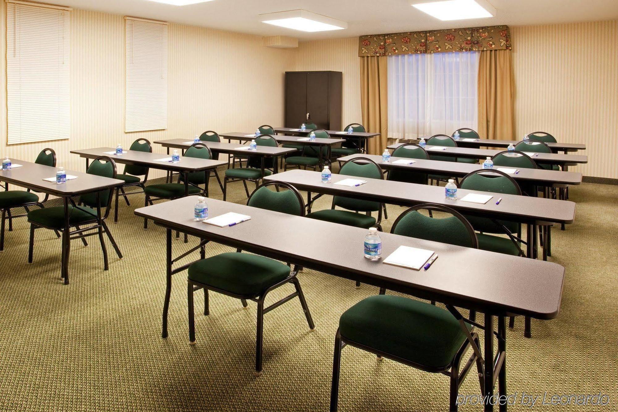 Holiday Inn Express Pittsburgh-Bridgeville By Ihg Buitenkant foto