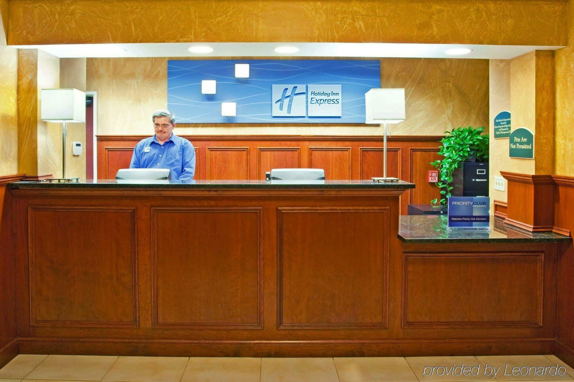 Holiday Inn Express Pittsburgh-Bridgeville By Ihg Buitenkant foto